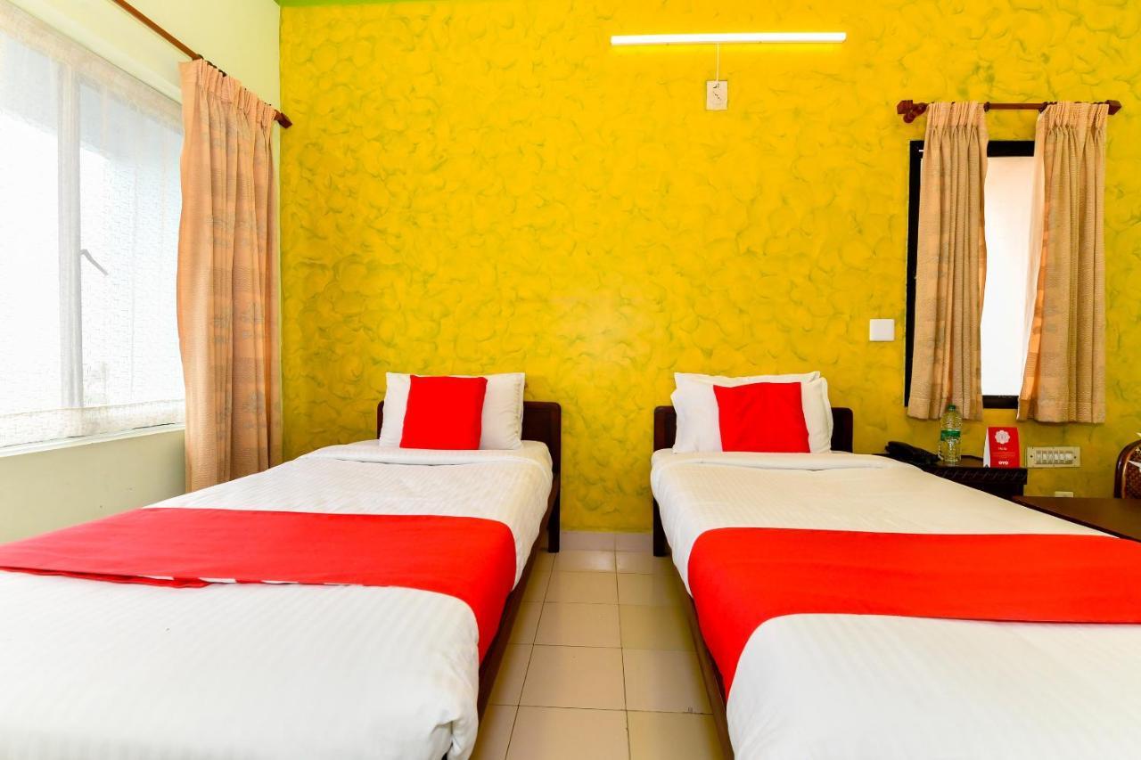 Oyo Flagship 9560 Hotel Bellwether Kochi Buitenkant foto